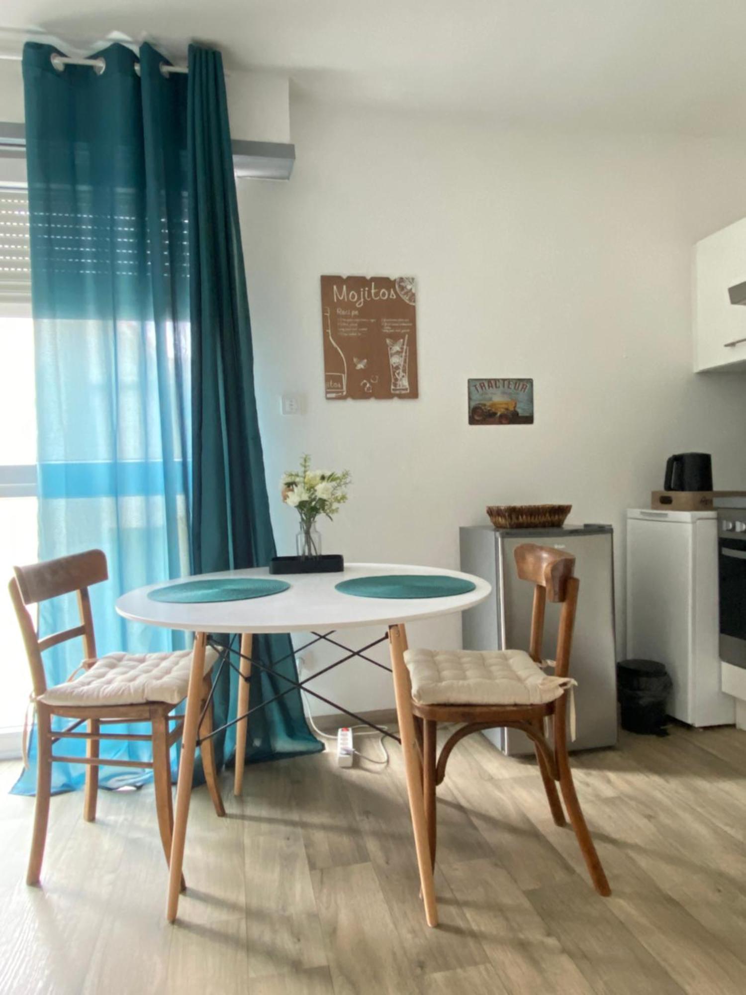 Studio Moderne Tout équipé Wifi - Parking gratuit - Proche de la Nature Wissembourg Extérieur photo