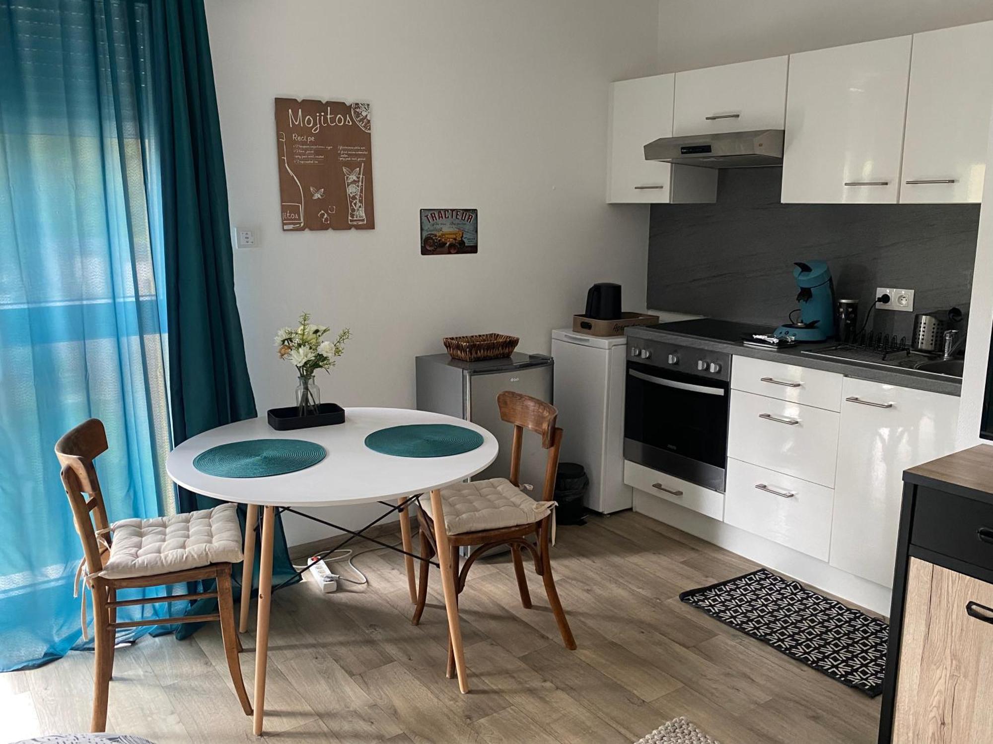 Studio Moderne Tout équipé Wifi - Parking gratuit - Proche de la Nature Wissembourg Extérieur photo